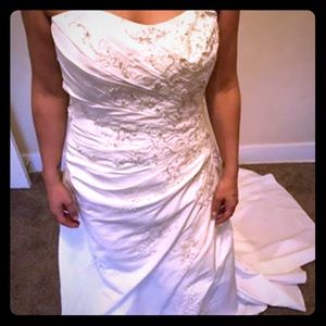 Size 6 David’s bridal dress